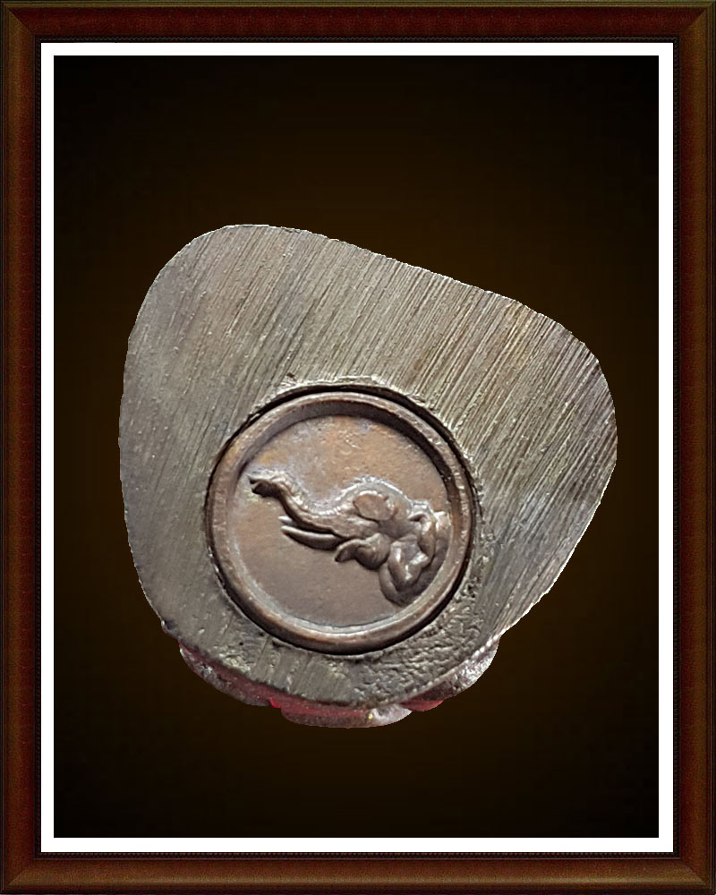 ลป.ทวด วัดช้างให้  พระรูปหล่อ ลอยองค์  ปี 30 