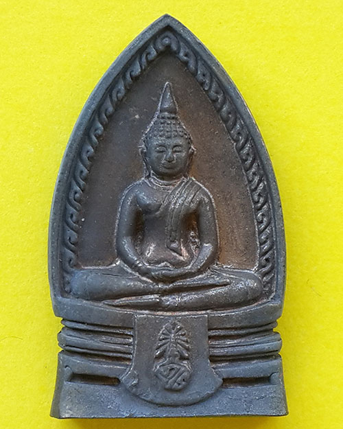พระพุทธโสธร รุ่นย้อนยุคสร้างพระอุโบสถ วัดโสธรวรารามวรวิหาร เนื้อนวะ ปี 2540