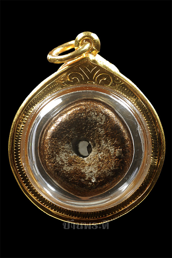 ลูกประคำหลวงปู่ทิม เลี่ยมจับขอบทอง พร้อมใช้ครับ