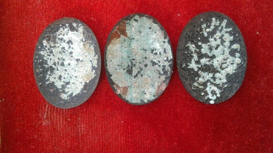 ล็อกเก็ตหลวงพ่อพระพุทธชินราช ปี 2515 พิธีจักรพรรดิ์มหาพุทธาภิเษก 2515 จำนวน3ชิ้น3สีน่าสะสม