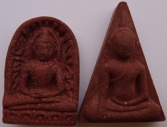 พระชุดเบญจภาคี ที่ระลึกในงานฝังลูกนิมิต หลวงพ่อรวย วัดตะโก ปี2543 เคาะเดียว 