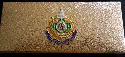 เหรียญในหลวงทรงกล้องกะไหล่เงิน,ทอง,ทองแดงขัดเงา ที่ระลึกงาน เฉลิมพระเกียรติ เนื่องในโอกาสพระราชพิธี