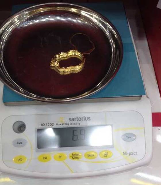 เหรียญเลื่อนสมณศักดิ์ รุ่น 2 หรือ 49/53 เนื้อนวโลหะ เบอร์ ๑๓ เรียบกรอบทองคำหนัก 6.9 g มาพร้อมบัตร G