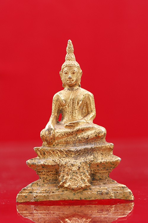 พระบูชาพระใส วัดโพธิ์ชัย หนองคาย ขนาดตั้งหน้ารถ ปี 2531