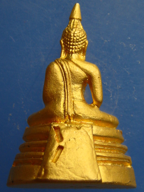 รูปหล่อ หลวงพ่อโสธร สมเด็จพระพุทธชินวงศ์ วัดมกุฏกษัตริยาราม ปี2547