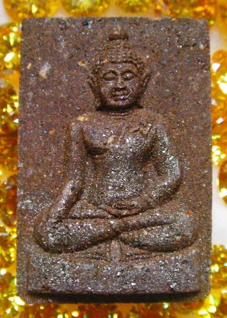 พระผง เนื้อผสมแร่ ระยิยระยับ ไม่ทราบที่ สภาพสวย