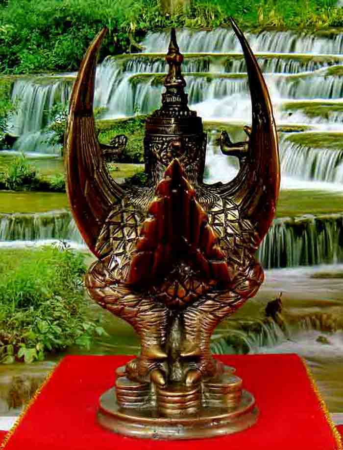 ***พญาครุฑเหยียบเงินทอง เนื้อทองเหลืองรมดำ อำนาจบารมีความมั่งคั่งร่ำรวยเงินทอง