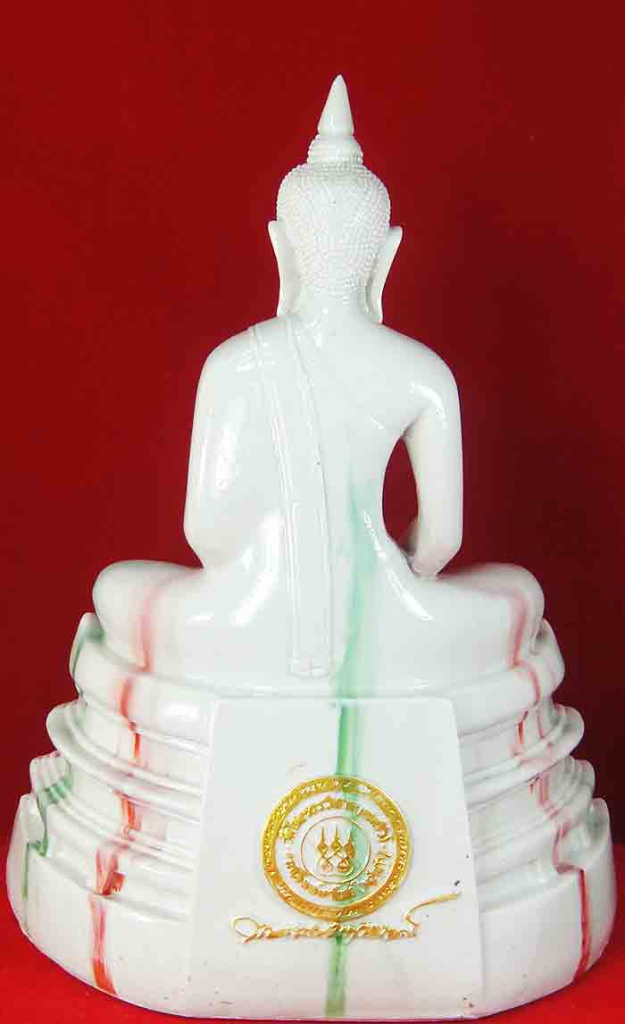 ***พระบูชา พระพุทธโสธรเนื้อเรซิ่นลายหินอ่อน ใต้ฐานปั๊มยันต์พร้อมกล่องตราวัดบรรจุเดิมๆครับ