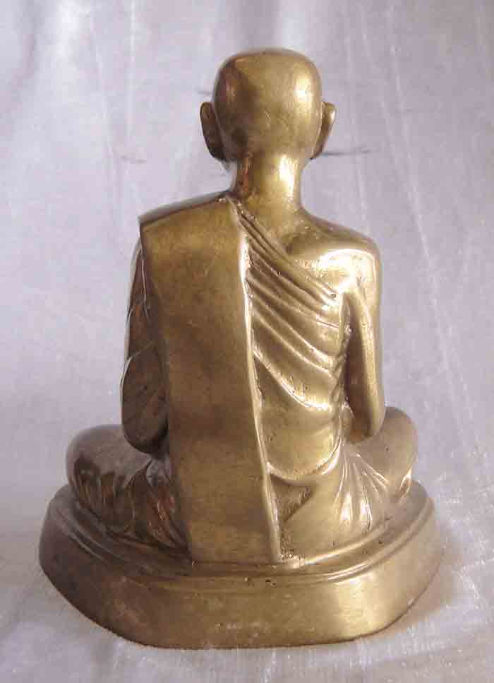 พระบูชารูปเหมือนหลวงพ่อจรัญ ฐิตธัมโม วันอัมพวัน จ.สิงห์บุรี หน้าตัก 5 นิ้ว ฐานอุดแผ่นยันต์