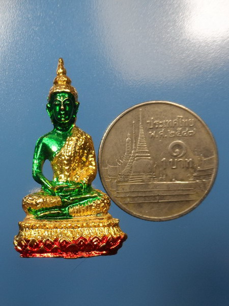 [[ ทุกรายการเคาะแรกเริ่ม 20 บาท ]] พระกริ่งพระแก้ว มรกต ปี 2525 สวยๆครับ