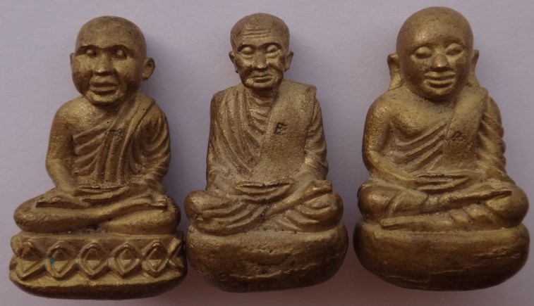 รูปหล่อเบ้าทุบ รุ่นบารมีแผ่ไพศาล พิธีวัดสุทัศน์ ปี 42 เคาะเด ียว350