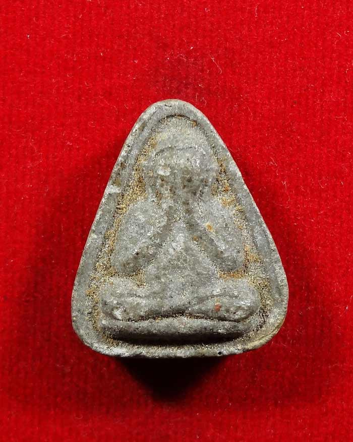 พระปิดตาหลังยันต์ห้า วัดบ่อวิน หลวงปู่ทิม ปลุกเสก