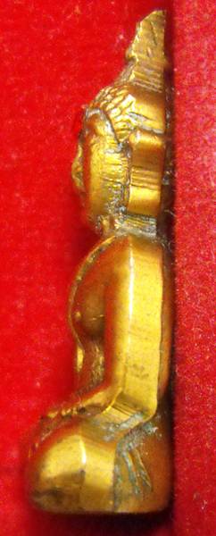 หลวงพ่อพระใส รุ่นแรก ปี2505 พิมพ์ขัดสมาธิ #111