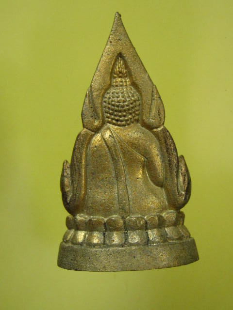 รูปหล่อพระพุทธชินราชอินโดจีน ย้อนยุค เสาร์ ๕ ปี 2553....สวยๆๆ เบาๆๆ 