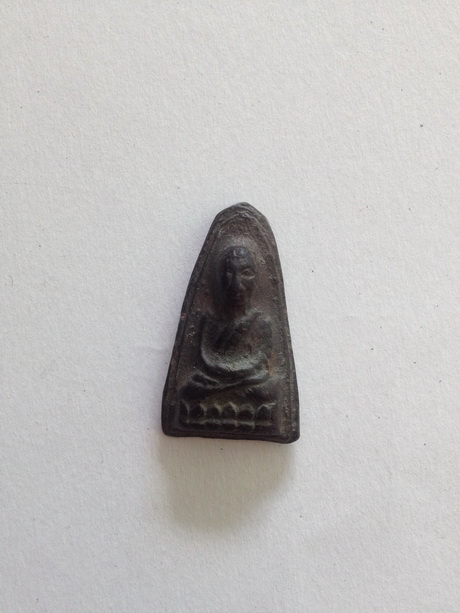 หลวงปู่ทวดเนื้อดินเผา (ผสมผงว่านหลวงปู่ทวด ปี2497) พระครูใบฎีกาขาว รกุขิตธมุโม วัดช้างให้ ปี2513