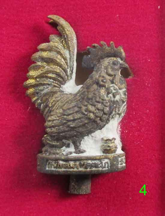 ไก่รุ่นเงินไหลมาเนื้อทองชนวนเคาะเดียวแดงครับ