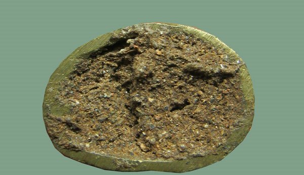 กริ่งมหาจักรพรรดิ์ วัดหลักเมือง เนื้อโสฬสธาตุเหล็กไหล เคาะเดียว(ขออนุญาตใช้ภาพเจ้าขอเดิม)