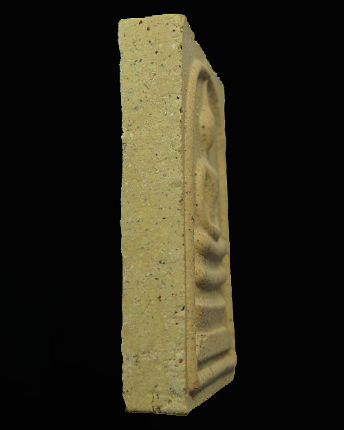 พระสมเด็จหลังยันต์แดง รุ่นชนะมาร 59 หลวงปู่หมุน วัดบ้านจาน จ.ศรีสะเกษ