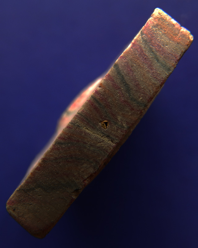 15.สมเด็จหลวงพ่อแพ วัดพิกุลทอง พิมพ์ฐานสิงห์ สายรุ้ง ตะกรุดทอง 3 กษัตริย์ ติดแผ่นทอง พร้อมกล่องเดิม