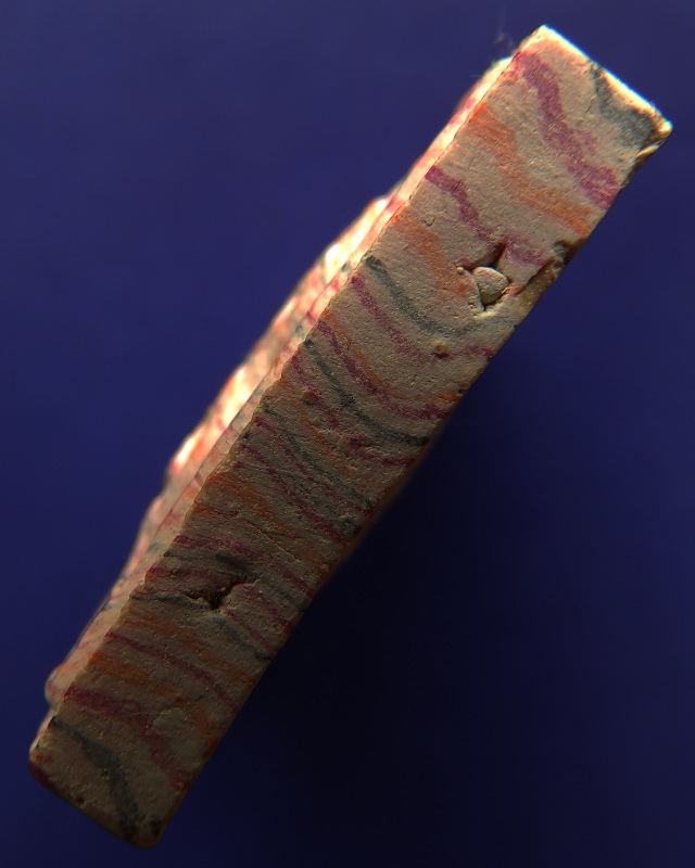 13.สมเด็จหลวงพ่อแพ วัดพิกุลทอง พิมพ์ฐานสิงห์ สายรุ้ง ตะกรุดทอง 3 กษัตริย์ ติดแผ่นทอง พร้อมกล่องเดิม