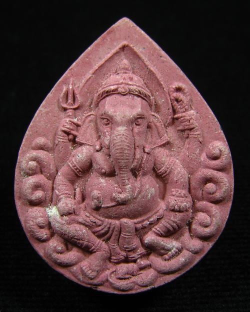 พระพิฆเณศวร์ เนื้อผงสีชมพูเข้ม หลวงปู่หมุนปลุกเสก ออกวัดซับลำใย จ.ลพบุรี ปี 2543 (12)