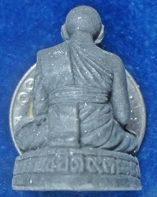 วัดพิกุลทอง สิงห์บุรี รูปเหมือนลอยองค์จัมโบ้  หลวงพ่อแพ  ฝังตะกรุด เนื้อผง  รุ่นแซยิด 93 ปี 39