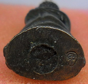 พระกริ่งชินบัญชรน้อย เนื้อโลหะผสมชนวนชินบัญชร อุดผงพรายกุมารผสมสีผึ้งหลวงปู่ทิม ปี ๒๕๔๔ หลวงพ่อสาคร 