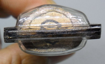 พระกริ่ง ฉลองกฐิน เนื้อทองแดงผิวไฟ ก้นอุดผงพรายกุมารหลวงปู่ทิม ปี 48 หมายเลข490(มีรอยจาร)