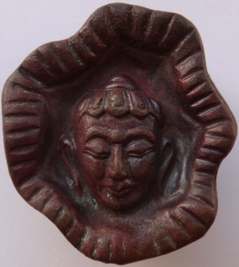 เหรียญหล่อโบราณ พระอุปคุตใบบัว ครูบากฤษดา วัดสันพระเจ้าแดง ปี 45 หายาก เคาะเดียว