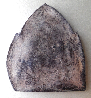 พระนารายณ์ทรงปืนเนื้อชิน กรุลพบุรี