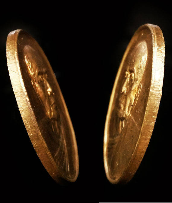 เคาะเดียว เหรียญวัดคลองทราย หลวงปู่หมุน ปี 43 ผิวไฟ สภาพสวยมาก จมูกโด่งๆ กล่องเดิม