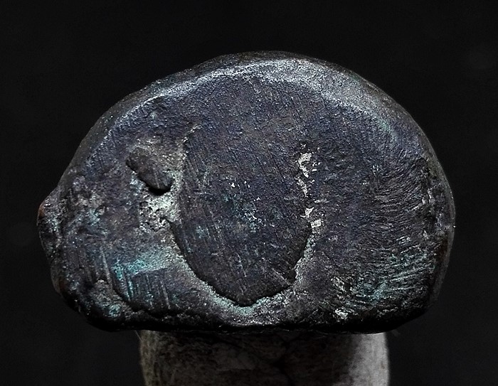 รูปหล่อหลวงพ่อเงิน รุ่นปืนแตก ปี2528 เนื้อโลหะผสมแก่เนื้อพระบูชาเก่า ดูเข้มขลังสุดๆ ครับ