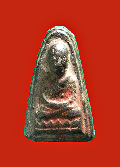 หลวงปู่ทวดเนื้อดินเผา (ผสมผงว่านหลวงปู่ทวด ปี2497) พระครูใบฎีกาขาว รกุขิตธมุโม วัดช้างให้ ปี 2513