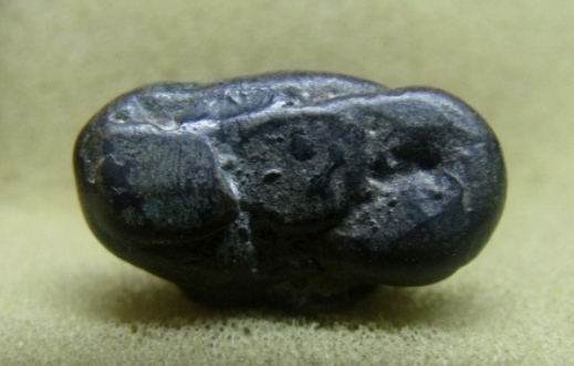 **วัดใจ**พระปิดตาลอยองค์ เนื้อทองแดงอาบเมฆพัตร เก่าๆ สวย ไม่ทราบที่**เชิญชมครับ