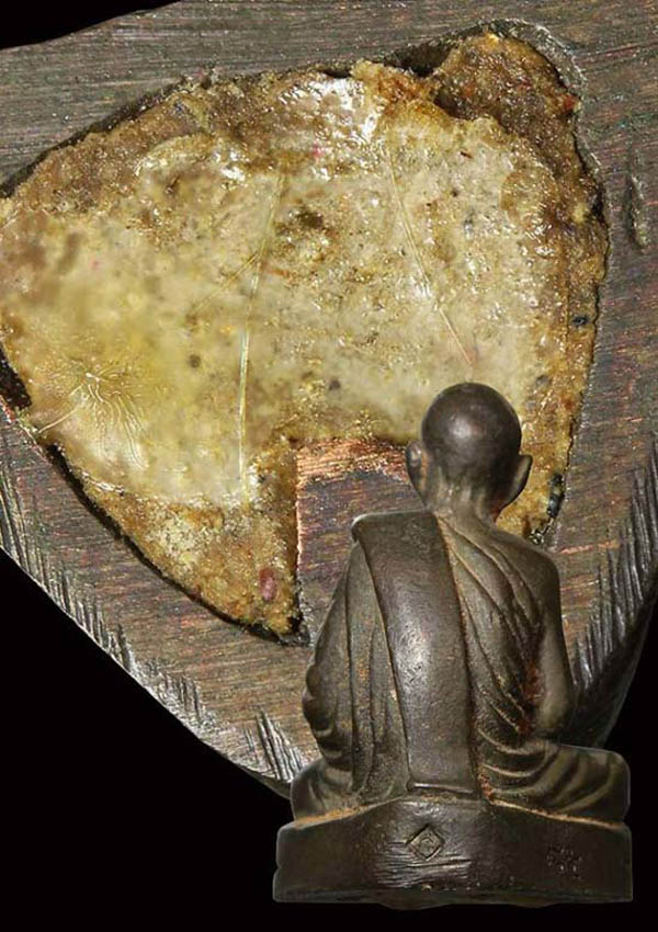 รูปหล่อหลวงปู่ทิม รุ่นชินบัญชร มหาปราบ เนื้อนวะ หลวงปู่ธรรมรังษี หลวงพ่อสาคร หลวงพ่อฟู หลวงพ่อแจ่ม 