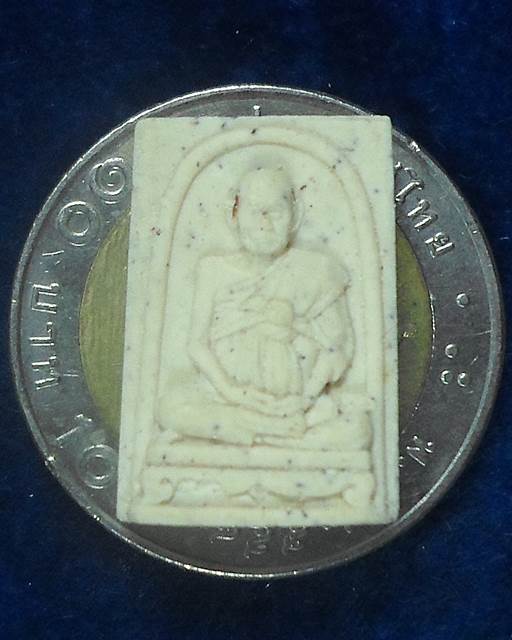 วัดระฆังโฆสิตาราม กทม สมเด็จ รูปเหมือนหลวงพ่อโต  พิมพ์ คะแนน  รุ่น 122 ปี 22 มิถุนายน 2537 