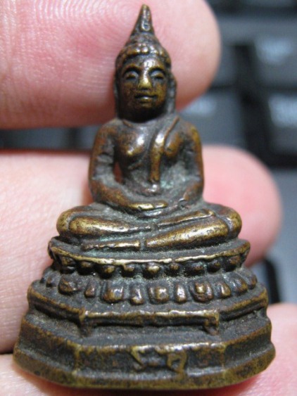 พระกริ่งรักษาดินแดน ปี2513 เนื้อทองเหลือง จ.กรุงเทพฯ ท่านเจ้าคุณนรฯ ปลุกเสก มาพร้อมบัตรรับรองความแท้