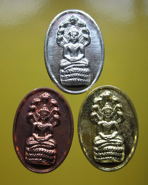 ชุดปรกมะขาม 3 เนื้อ เงิน ทองฝาบาตร ทองแดง หลวงพ่อบุญ วัดบ้านนา ระยอง