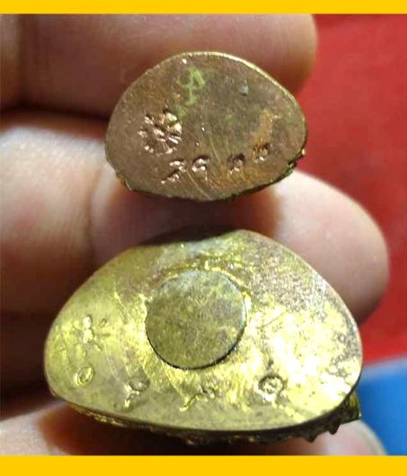 พระกริ่ง พระชัยวัฒน์นฤมิตรโชค เนื้อทองทิพย์ หลวงพ่อจรัญ วัดอมัมพวัน สิงห์บุรี