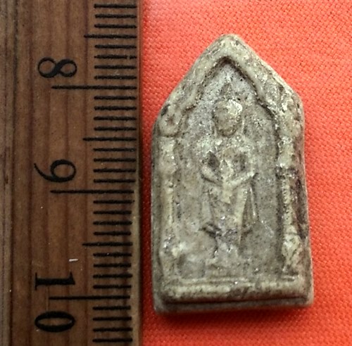 เริ่ม 10 บาท กับ พระผงประจำวัน วัดพระพุทธบาท จ.สระบุรี ....CY493