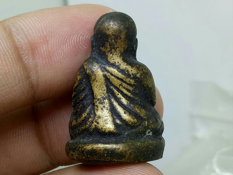 รูปหล่อหลวงพ่อเงิน พิมพ์นิยมบี