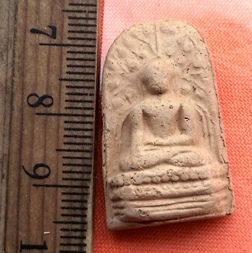 เริ่ม 10 บาท กับ พระเนื้อดิน  .....CY582