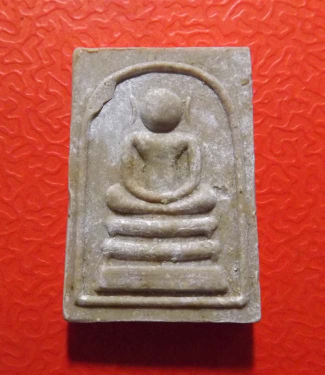 สมเด็จไกรเซอร์ วัดศรีพโลทัย จ.ชลบุรี  ปี2516 หลวงปุ่ทิมปลุกเสกให้ มีประวัติชัดเจน 