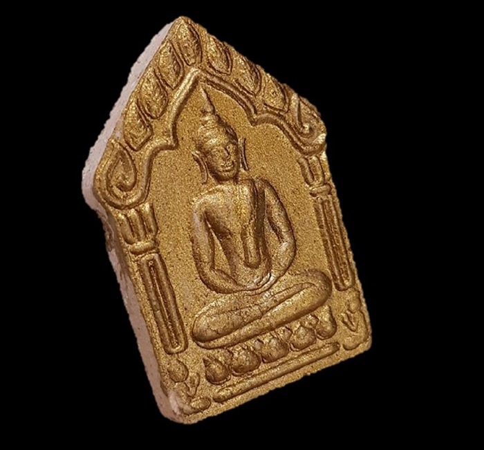 ขุนแผนผ้าป่าปี 46 ผงพรายกุมารเนื้อว่านสบู่เลือดหลังตะกรุดเงินคู่ สวยสมบูรณ์เกือบเต็มร้อย