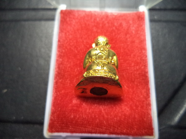พระสังกัจจายน์ มีกริ่ง รุ่นแรก หลวงพ่อเชิญ วัดโคกทอง  เนื้อกะไหล่ทอง ปี 2534