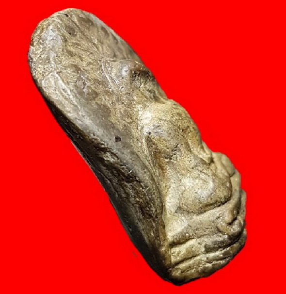 พระคงกรุเก่าเขีบวคราบหลือง สองสีพบน้อยแท้จัดจ้านเข้มขลัง น่าอนุรักษ์สะสม