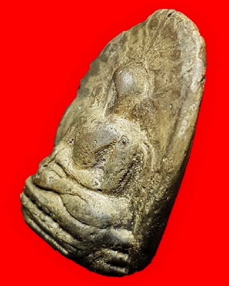 พระคงกรุเก่าเขีบวคราบหลือง สองสีพบน้อยแท้จัดจ้านเข้มขลัง น่าอนุรักษ์สะสม