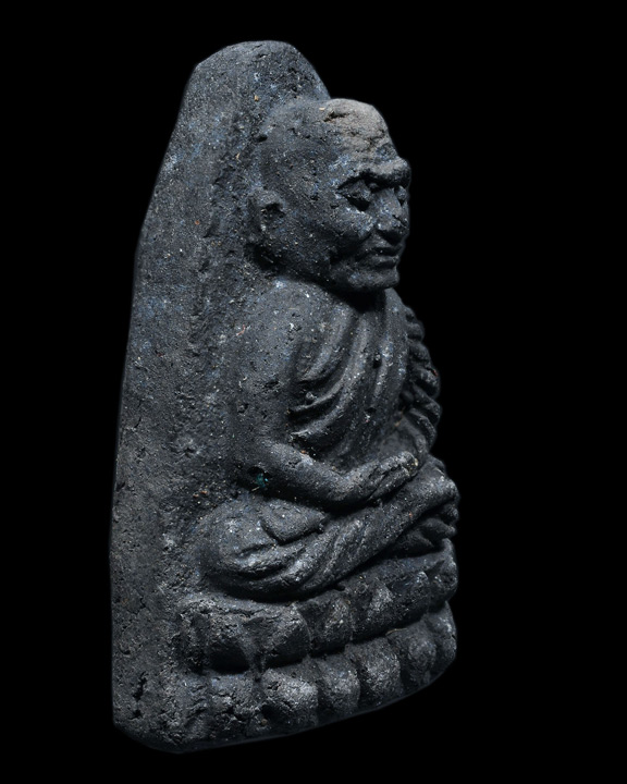 หลวงพ่อทวดเนื้อว่านปี2524พิมพ์ใหญ่สภาพสวยเดิมๆ