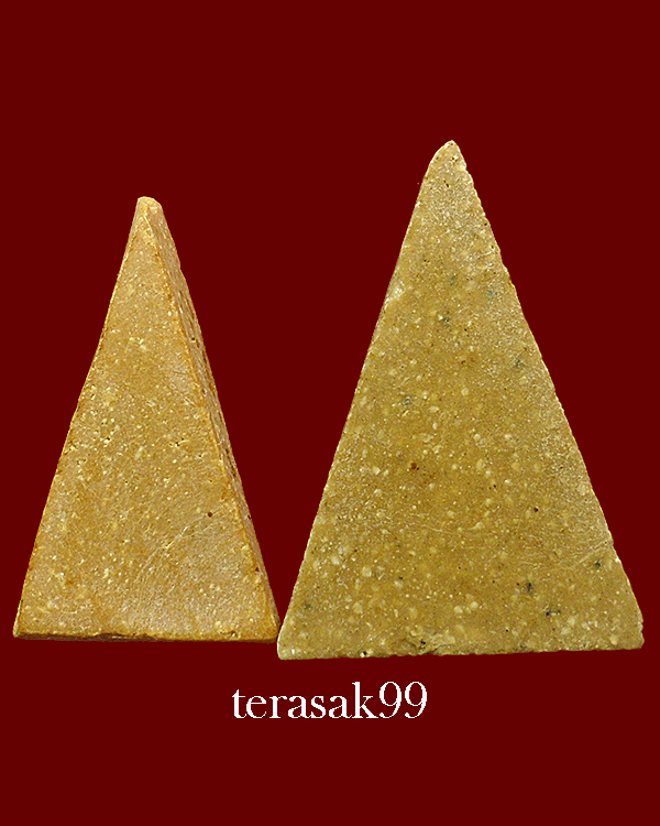 พระนางพญาเศียรโต เนื้อผงน้ำมัน พิมพ์ใหญ่+เล็ก หลวงพ่อกวย วัดโฆสิตาราม จ.ชัยนาท