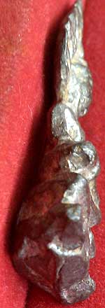 *พระกรุวัดเลียบ กทม. เนื้อชิน พิมพ์ปรกโพธิ์กิ่ง*